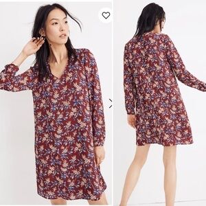𝅺MADEWELL Button-Back shift Dress in Antique Flora maroon and blue floral